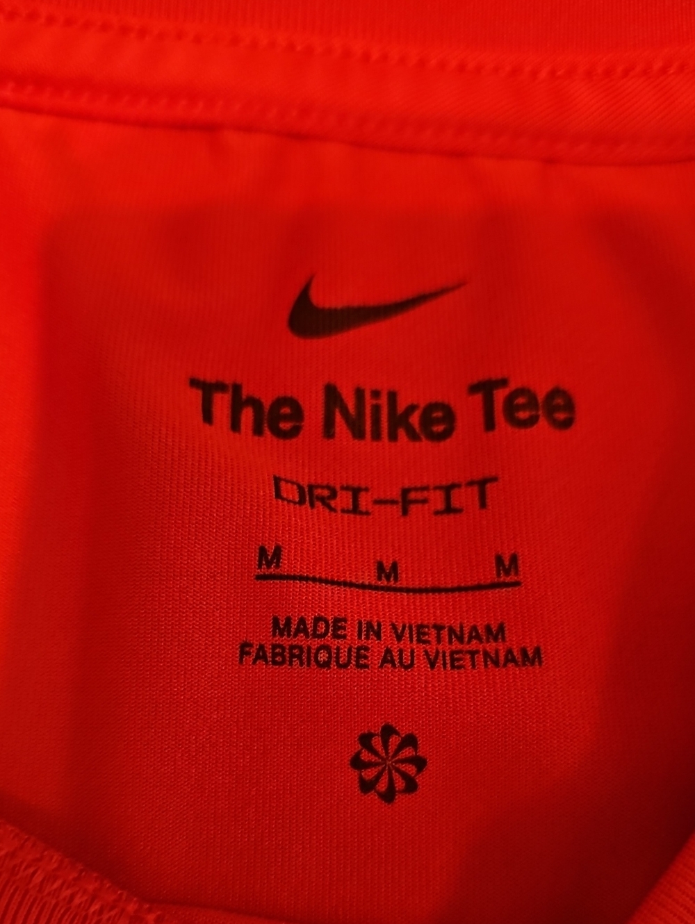 Nike Red Short Sleeve Performance Tee with White Swoosh - Picture 5 of 6